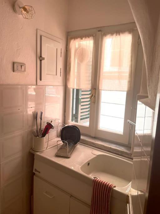 “A Ca Di Amelia” Apartman Savona Kültér fotó