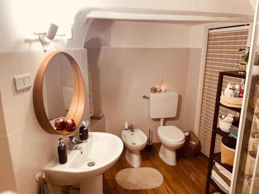 “A Ca Di Amelia” Apartman Savona Kültér fotó